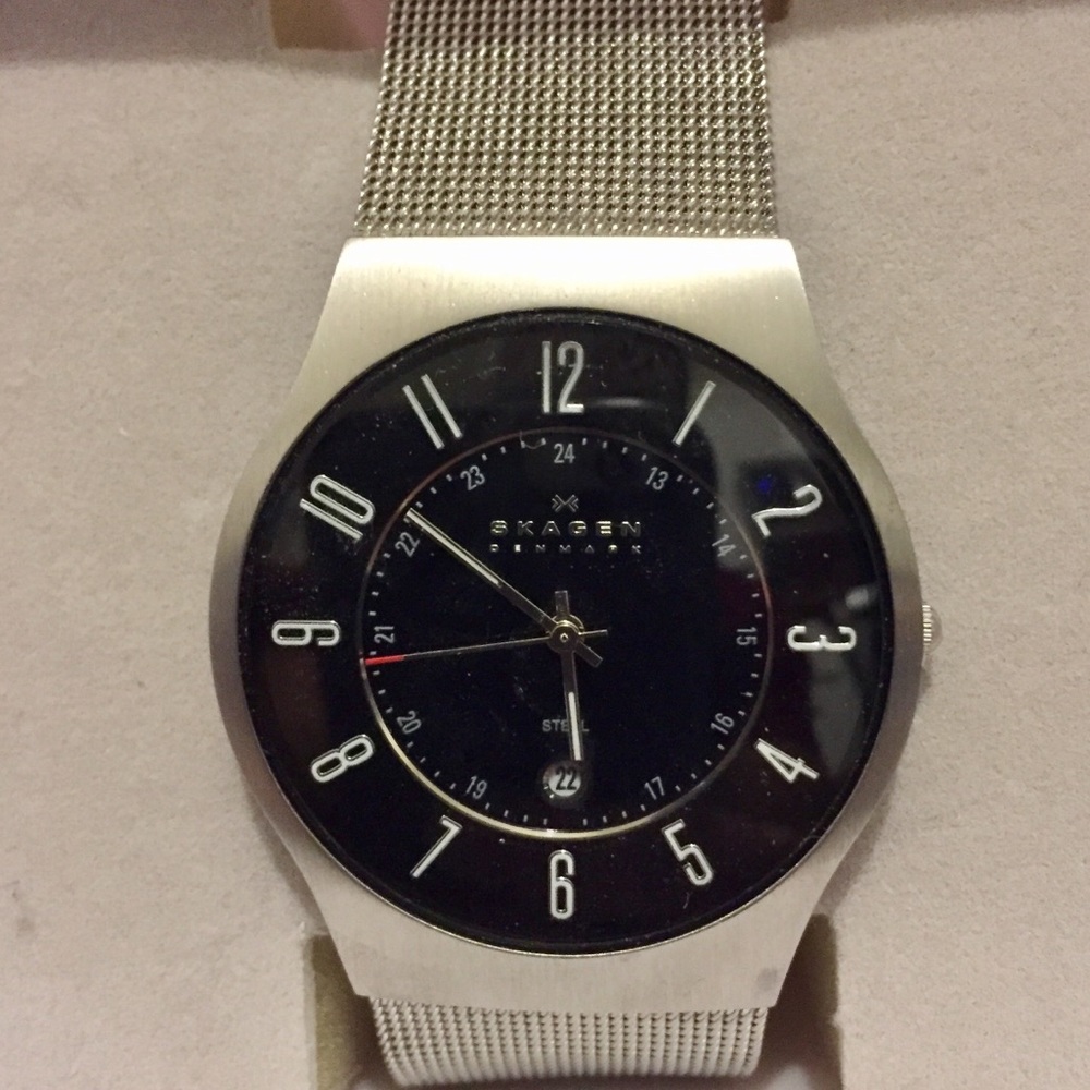 Skagen watch - Grenen Titanium & Gray Steel-Mesh.